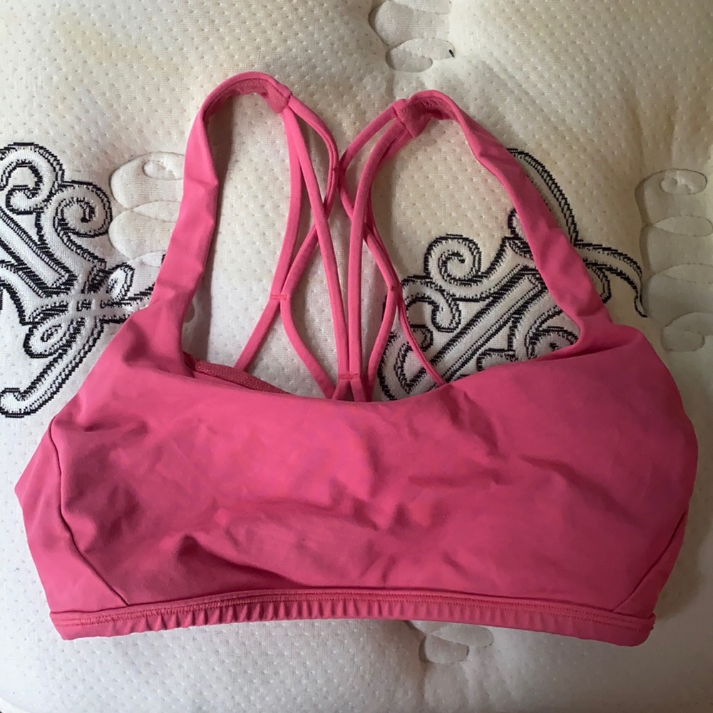 Pink lululemon free to be bra size 2